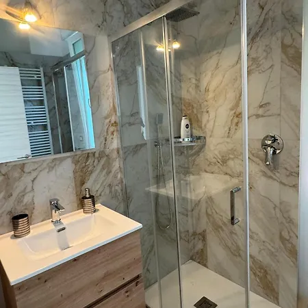 Pensión Cristina's House